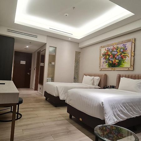 Trembesi Hotel Serpong Exteriér fotografie