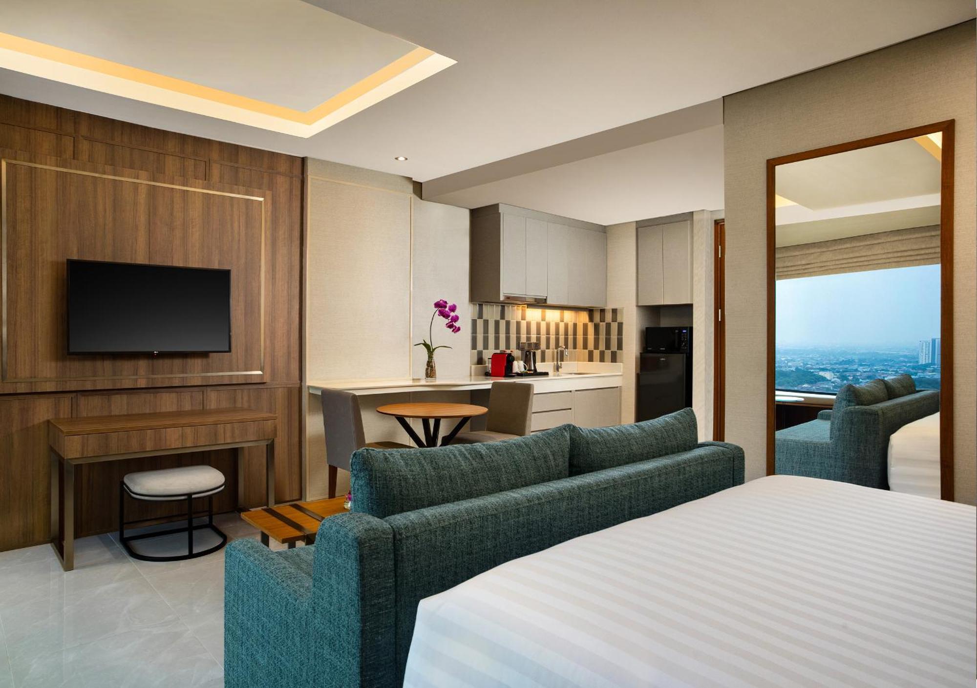Trembesi Hotel Serpong Exteriér fotografie