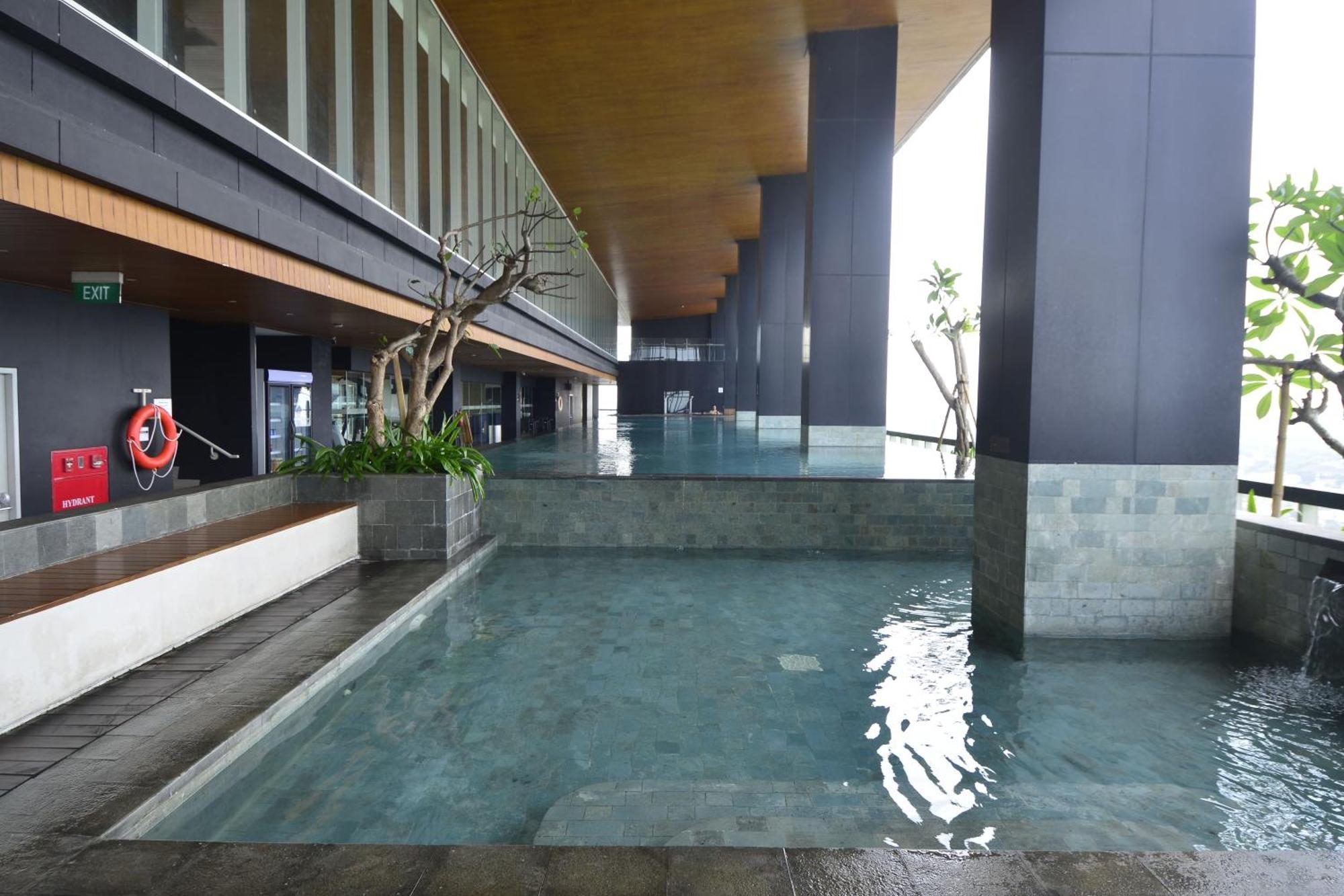 Trembesi Hotel Serpong Exteriér fotografie